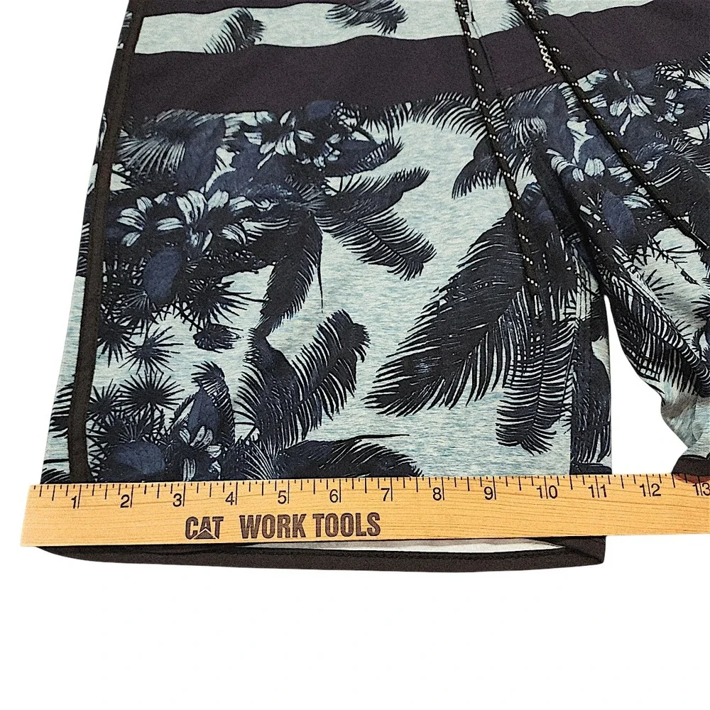 Keep It Simple Board Shorts 30 x7 Men 18